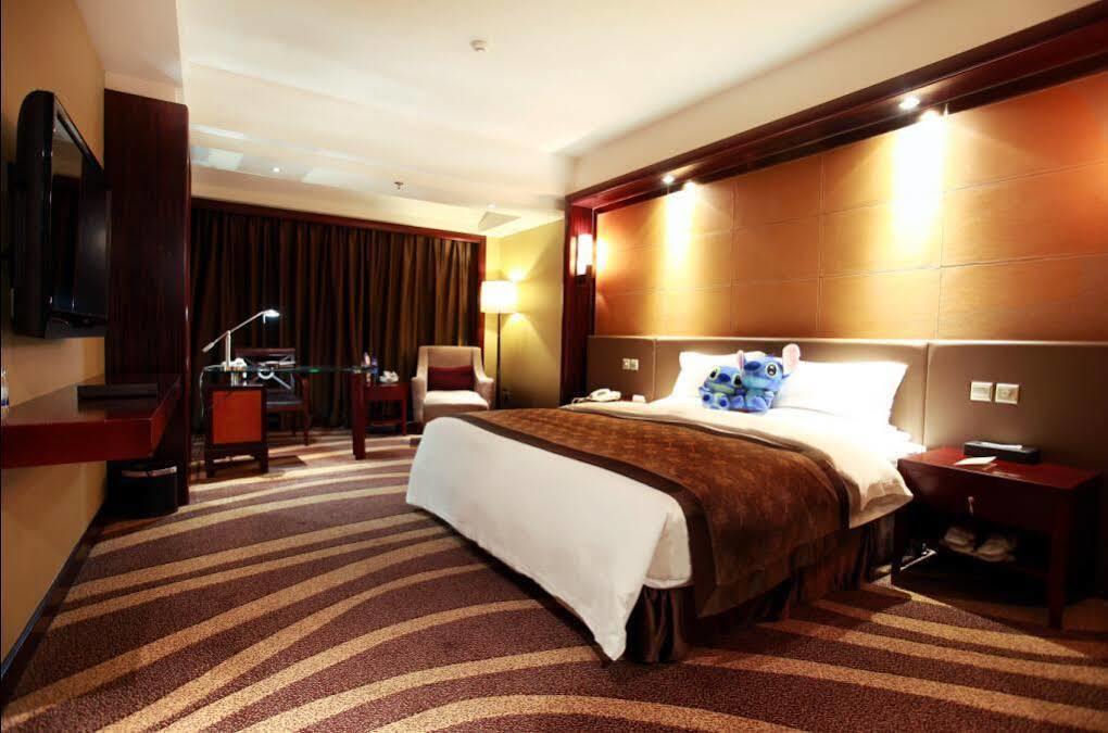 Empark Grand Hotel Чунцин Экстерьер фото